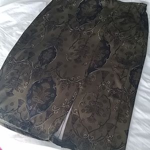 Front slit mini skirt